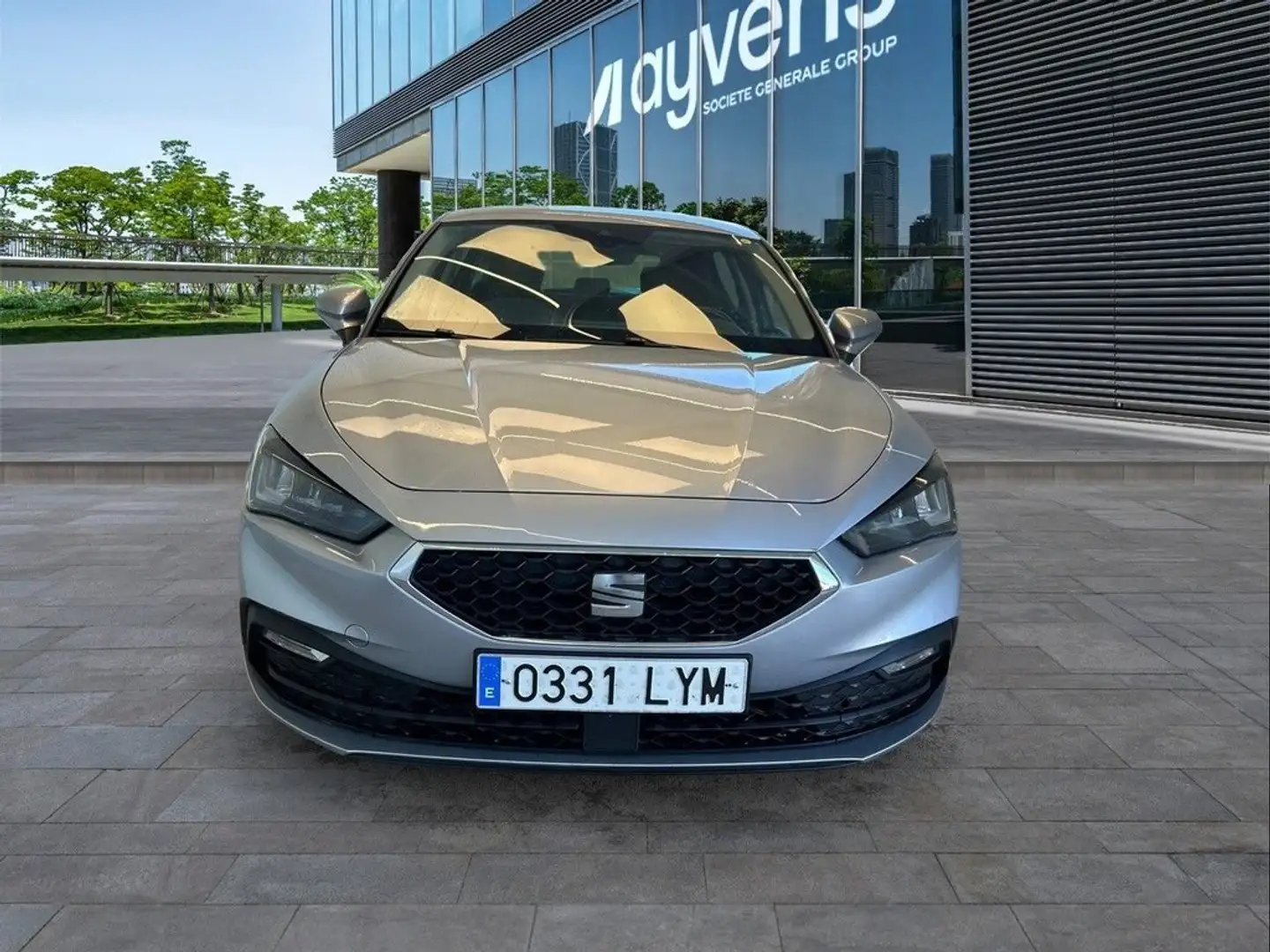 SEAT Leon 1.5 TSI S&S Style 130 Gris - 2