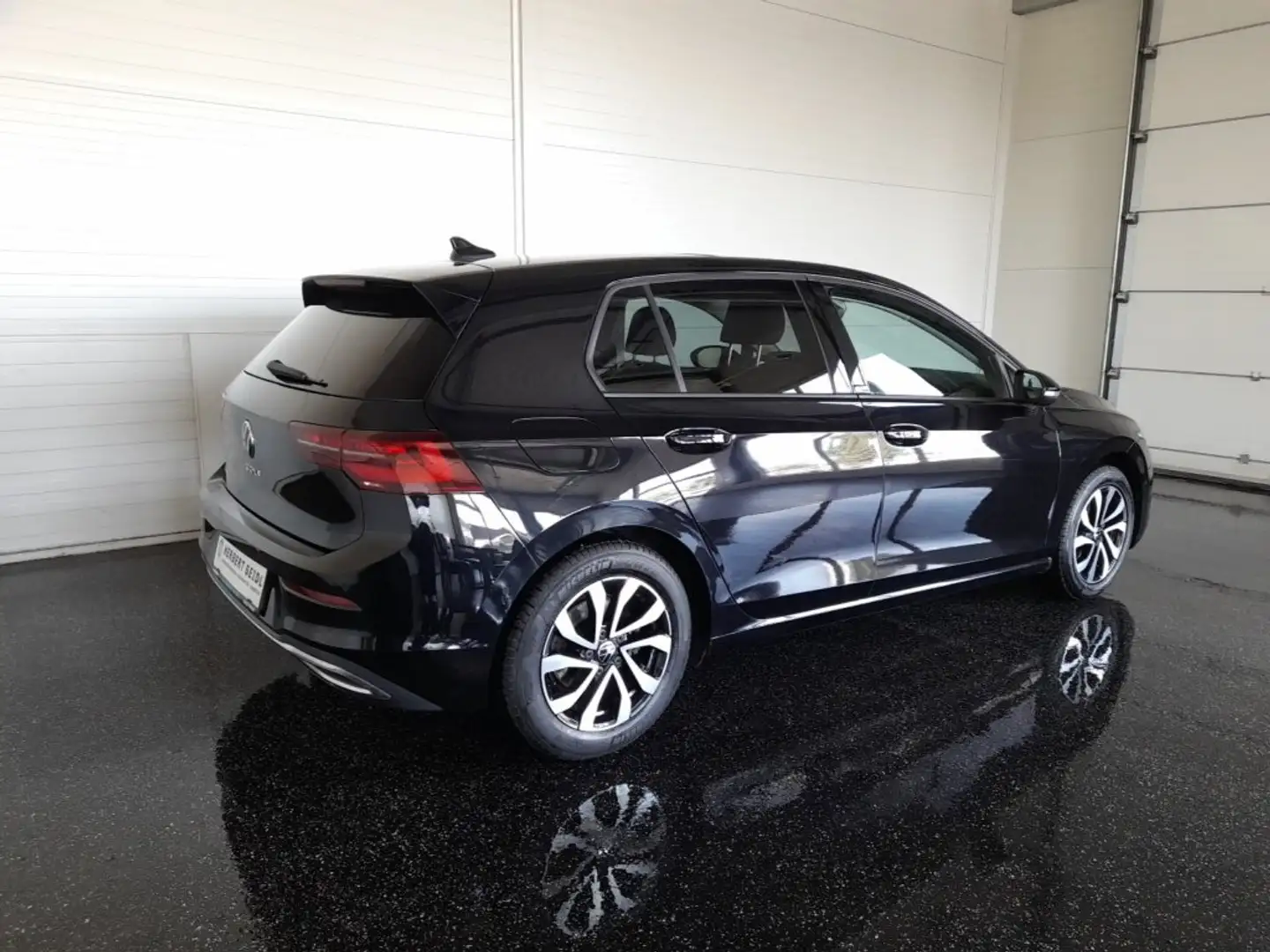 Volkswagen Golf VIII ACTIVE 2,0 TDI DSG *SKY / MATRIX-LED / HEAD-UP / VIRTUELL PRO / NAVI / AHV & KAMERA / ACC / KEYLESS* Schwarz - 2