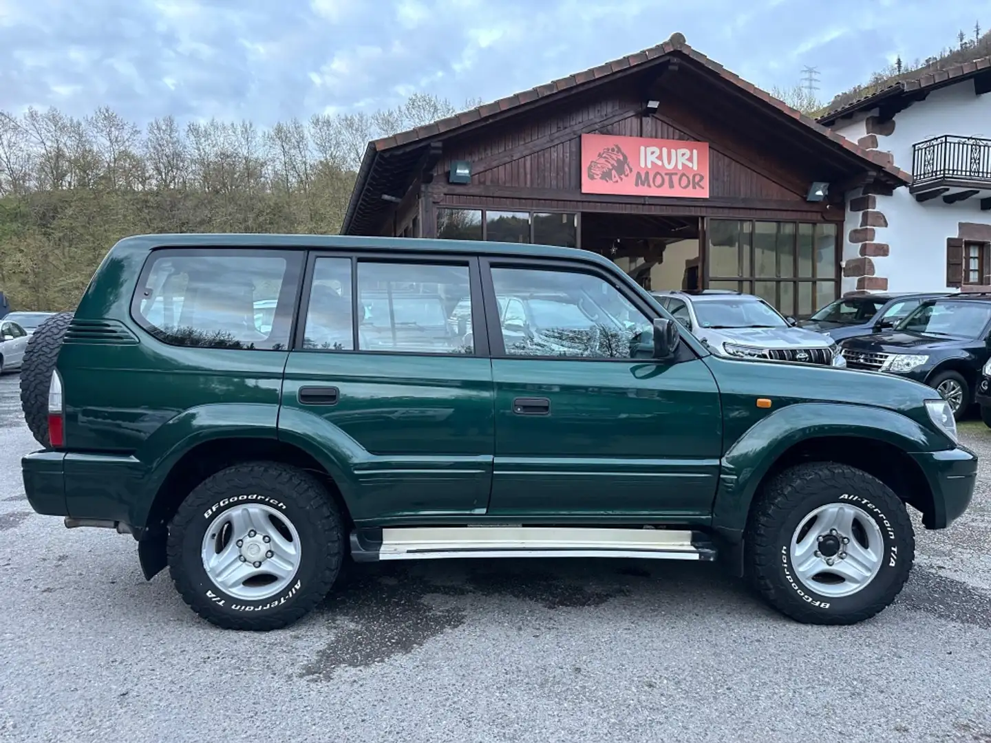 Toyota Land Cruiser 90 TD VX Verde - 1