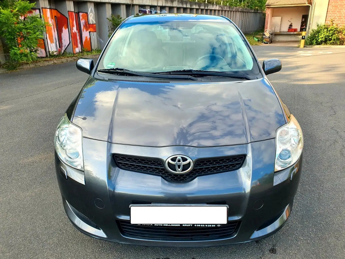 Toyota Auris 1.6  Executive Automatik Grau - 2