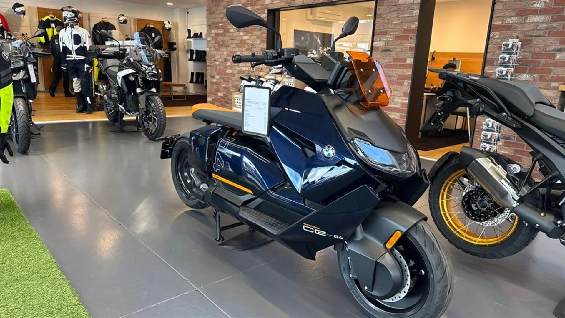 BMW CE 04 0 Blau - 1