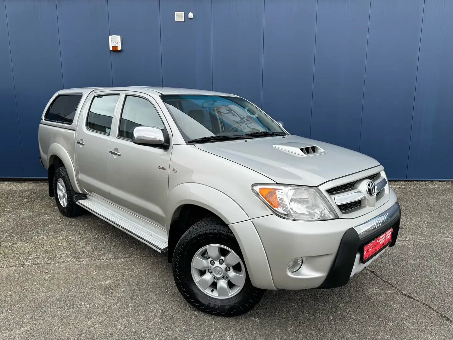 Toyota Hilux 4x4 Double Cab 2.5 D-4D Sell Only Export Africa Bronce - 2