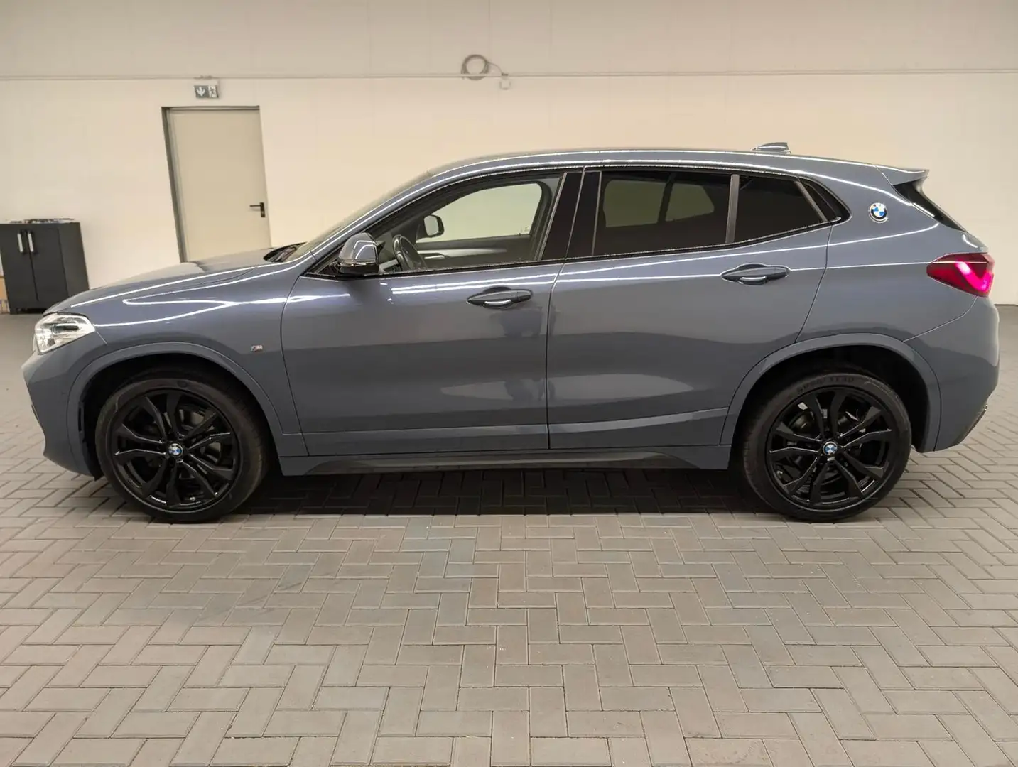 BMW X2 xDrive M-Sport LED/H&K/Kam/el.Heck/Navi/19-Zo Gris - 2