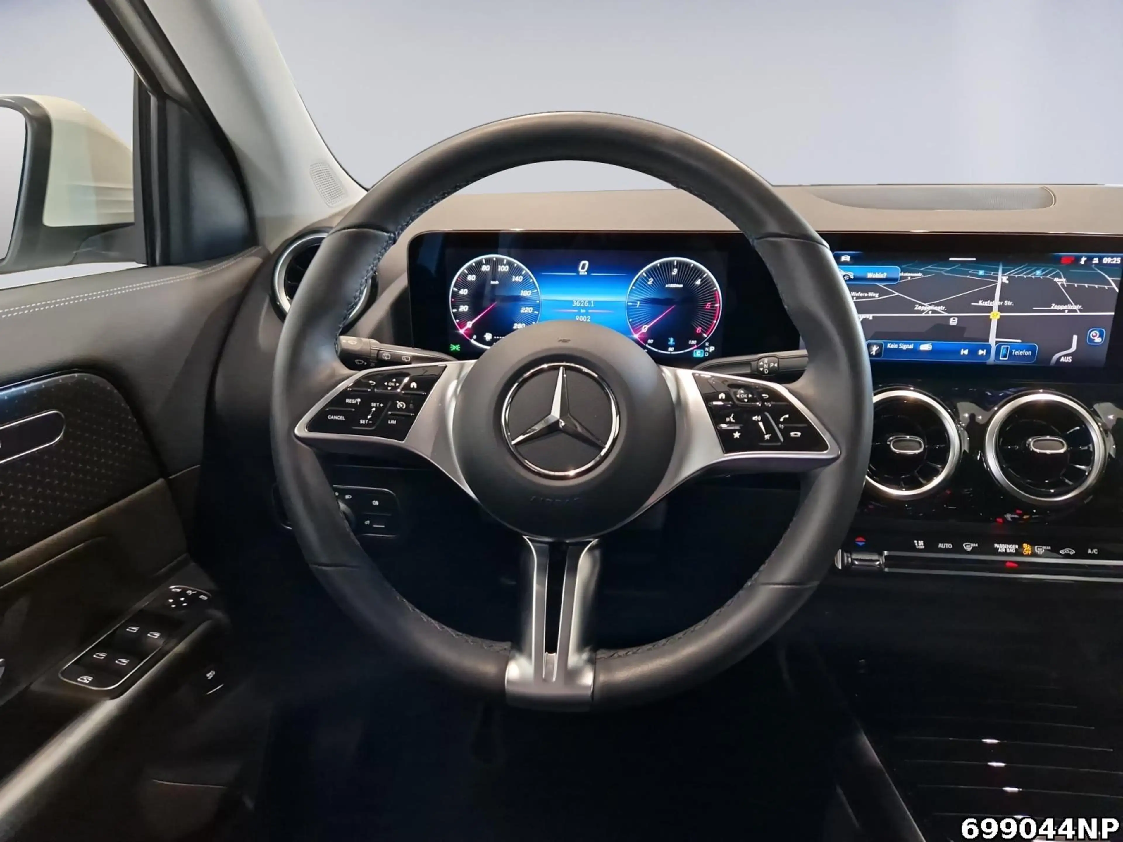 Mercedes-Benz GLA 180 d Progressive AHK Kamera Lenkradhzg LED — photo 9