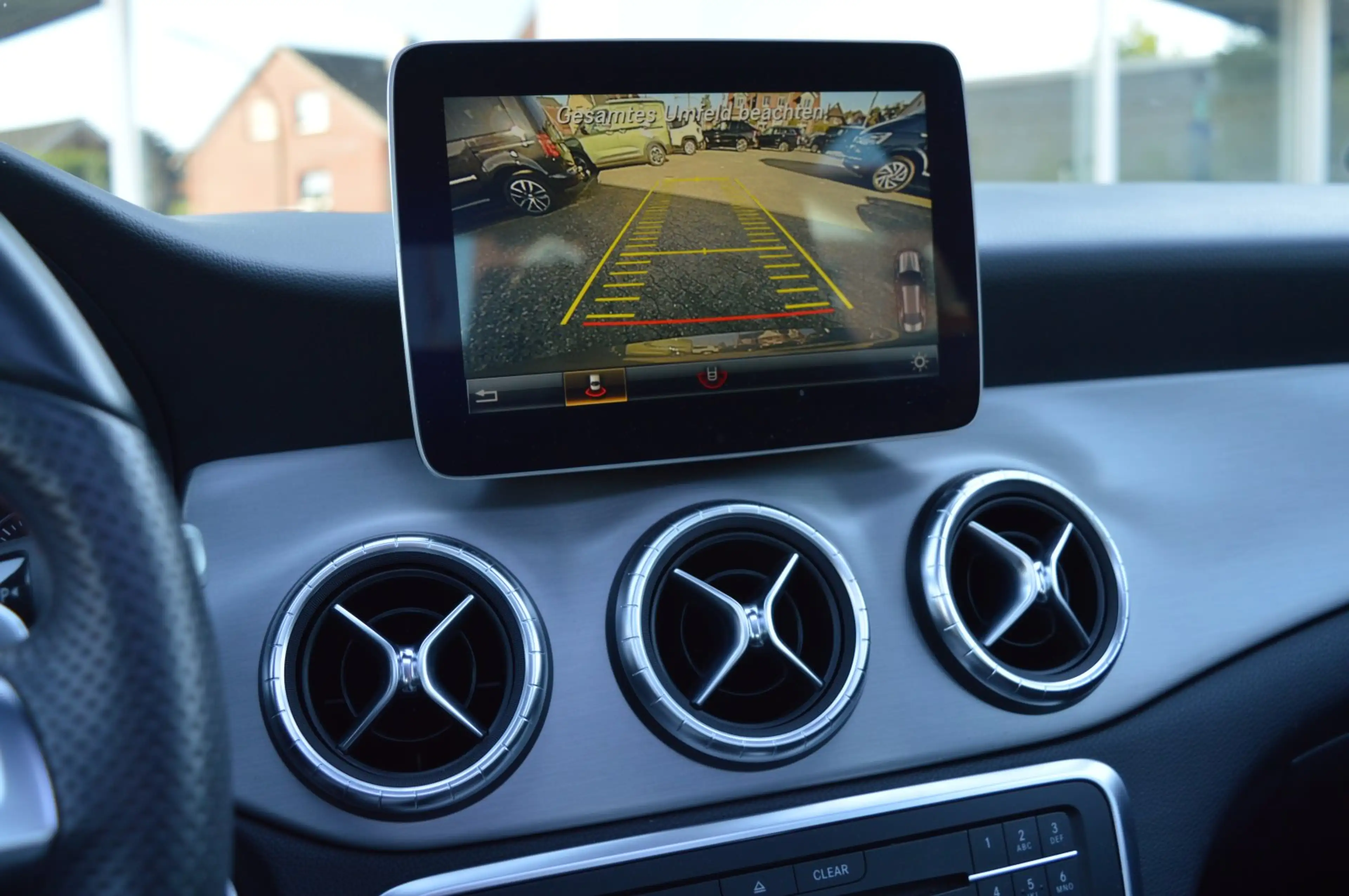 Mercedes-Benz CLA 220 4Matic Coupe 7G-Tronic AMG Line Pano/LED/Navi/Soun — photo 10