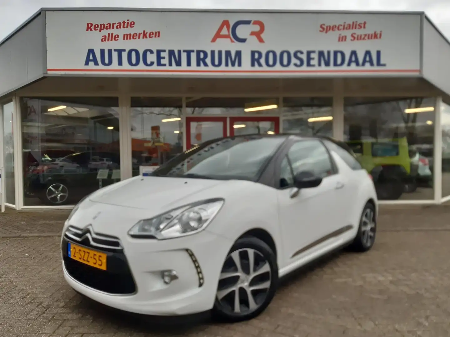 Citroen DS3 1.2 VTi So Chic NAVI CLIMA PDC TREKHAAK BLUETOOTH Blanco - 1