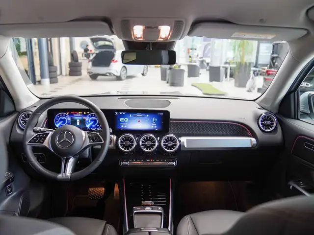 Mercedes-Benz EQB view 11
