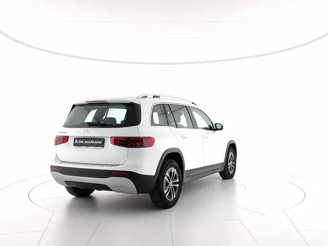 Mercedes-Benz GLB view 5