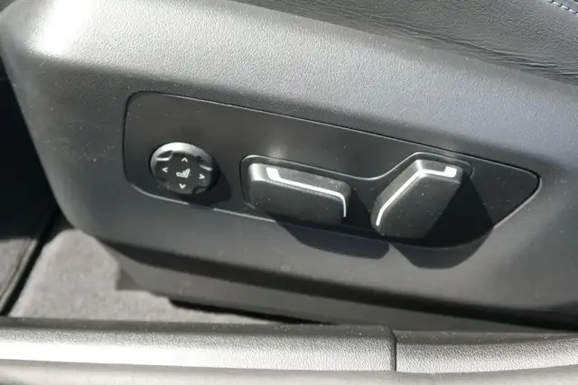 BMW 540 d xDrive *M-Paket Pro/AHK/M-Sitze/Standhzg./Adapt Fahrwerk Prof./B&W Sound/Sitzlüftung* Ansicht 12