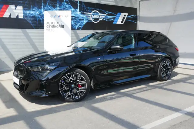 BMW 540 d xDrive *M-Paket Pro/AHK/M-Sitze/Standhzg./Adapt Fahrwerk Prof./B&W Sound/Sitzlüftung* Ansicht 3