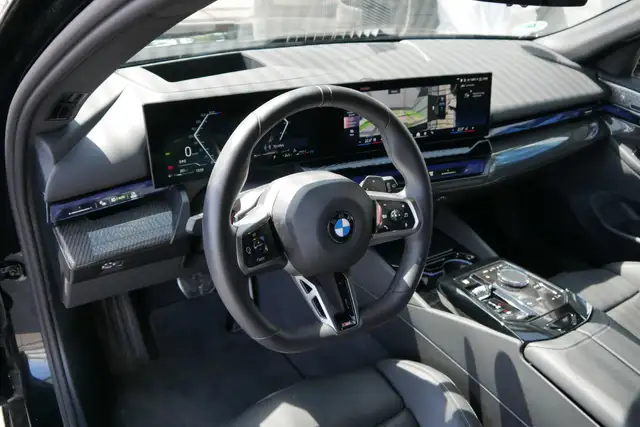 BMW 540 d xDrive *M-Paket Pro/AHK/M-Sitze/Standhzg./Adapt Fahrwerk Prof./B&W Sound/Sitzlüftung* Ansicht 14