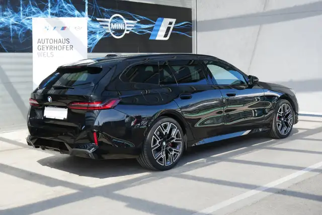 BMW 540 d xDrive *M-Paket Pro/AHK/M-Sitze/Standhzg./Adapt Fahrwerk Prof./B&W Sound/Sitzlüftung* Ansicht 32