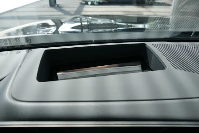 BMW 540 d xDrive *M-Paket Pro/AHK/M-Sitze/Standhzg./Adapt Fahrwerk Prof./B&W Sound/Sitzlüftung* Ansicht 15