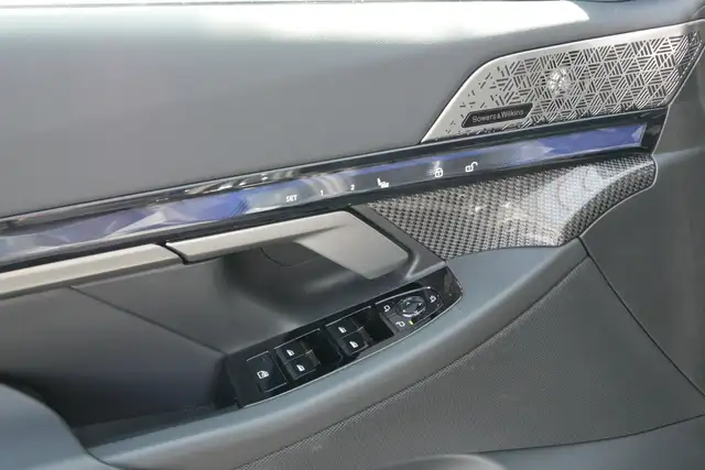 BMW 540 d xDrive *M-Paket Pro/AHK/M-Sitze/Standhzg./Adapt Fahrwerk Prof./B&W Sound/Sitzlüftung* Ansicht 10