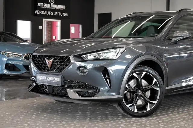 Cupra Formentor view 3