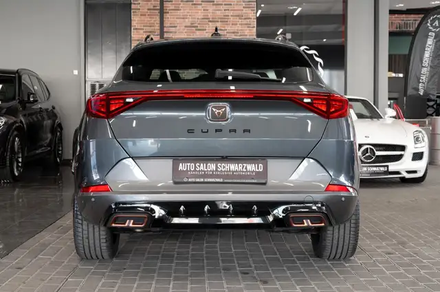 Cupra Formentor view 10
