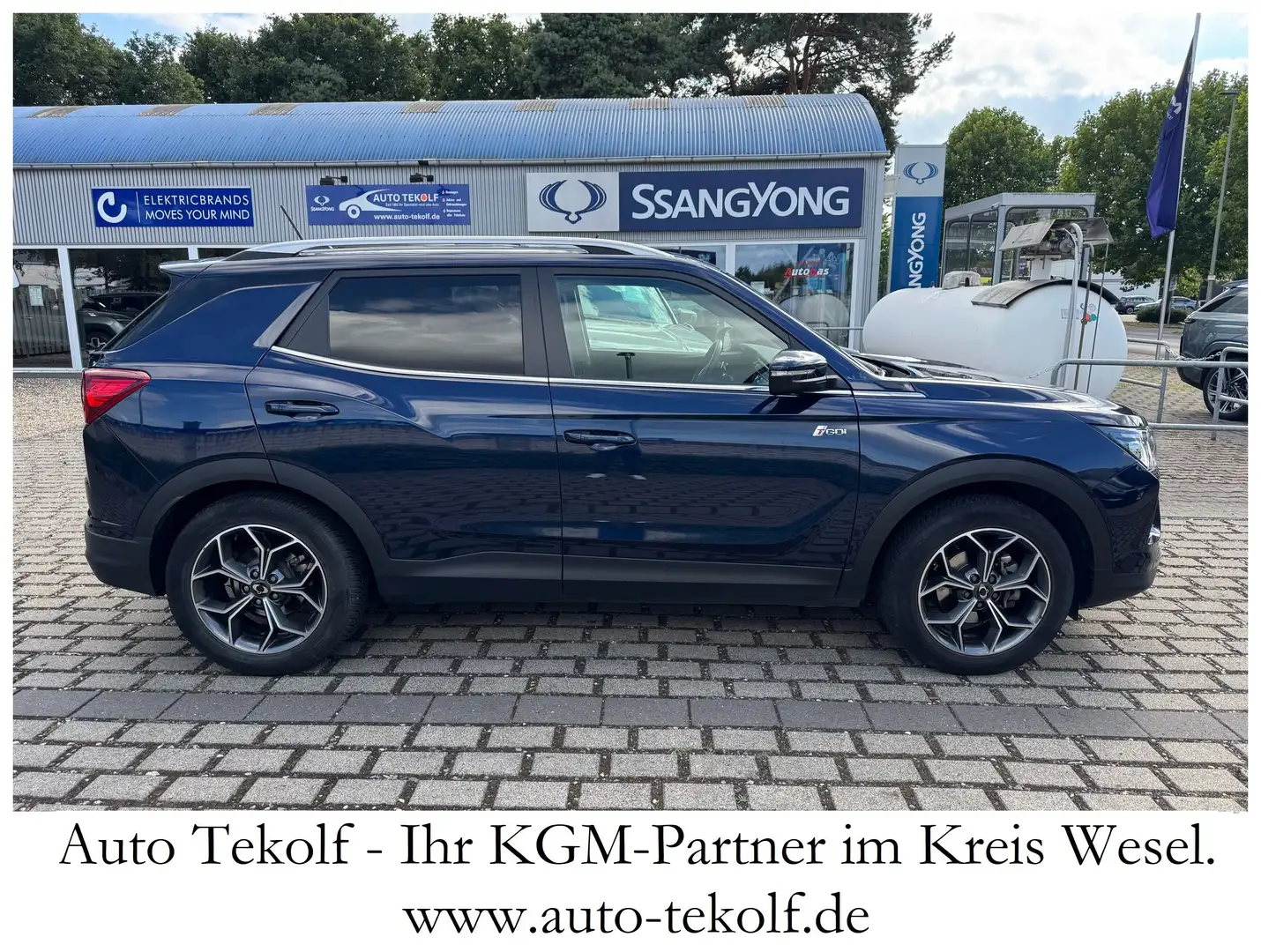 SsangYong Korando Onyx mit Automatik, AHK & Allwetter. Blau - 1