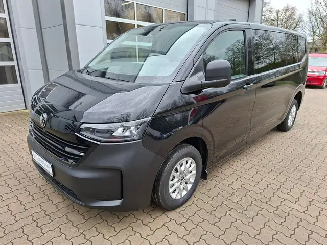 Volkswagen T7 Kombi 2.0 TDI 4Motion LR + AHK + 9-Sitzer