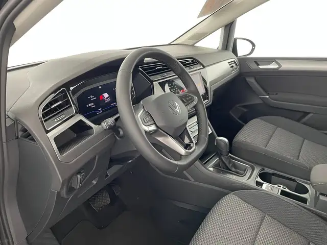 Volkswagen Touran view 9