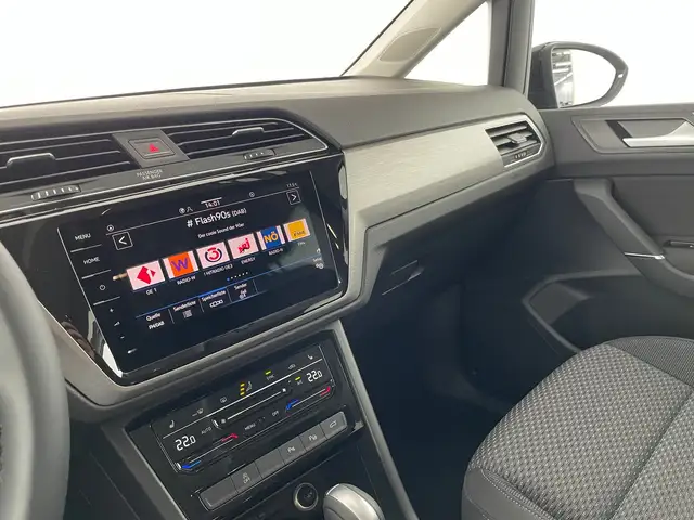 Volkswagen Touran view 10