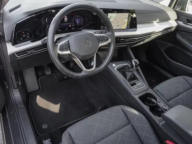 Volkswagen Golf view 9