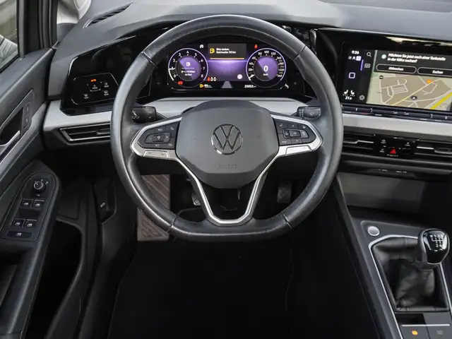 Volkswagen Golf view 11