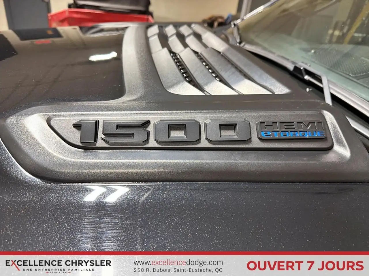 RAM 1500 снимка RAM 1500