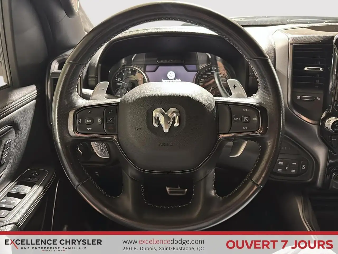 RAM 1500 снимка RAM 1500