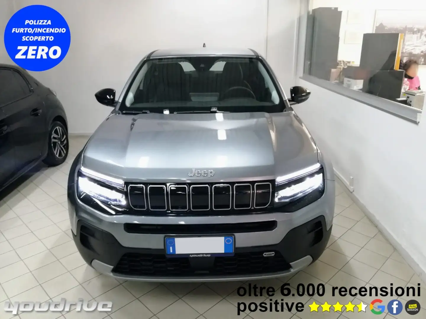 Jeep Avenger 1.2 Turbo Longitude Gris - 1