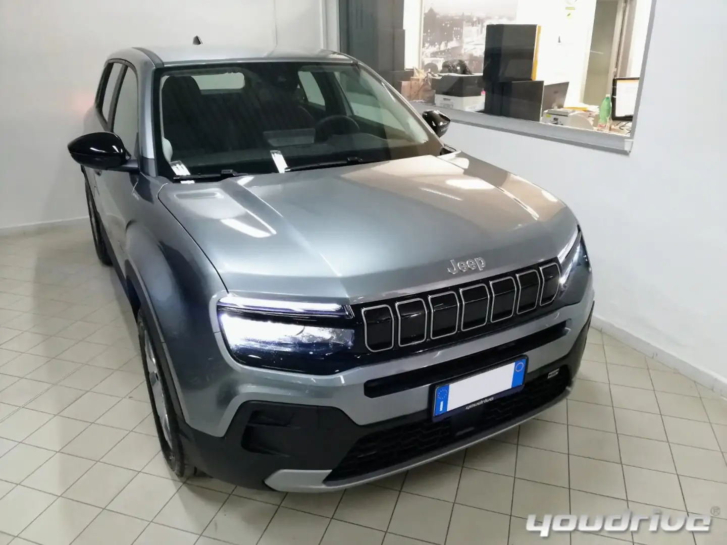 Jeep Avenger 1.2 Turbo Longitude Gris - 2