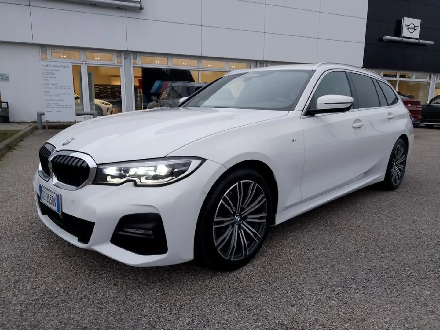 BMW 320 d Touring xdrive Msport auto Bianco - 2