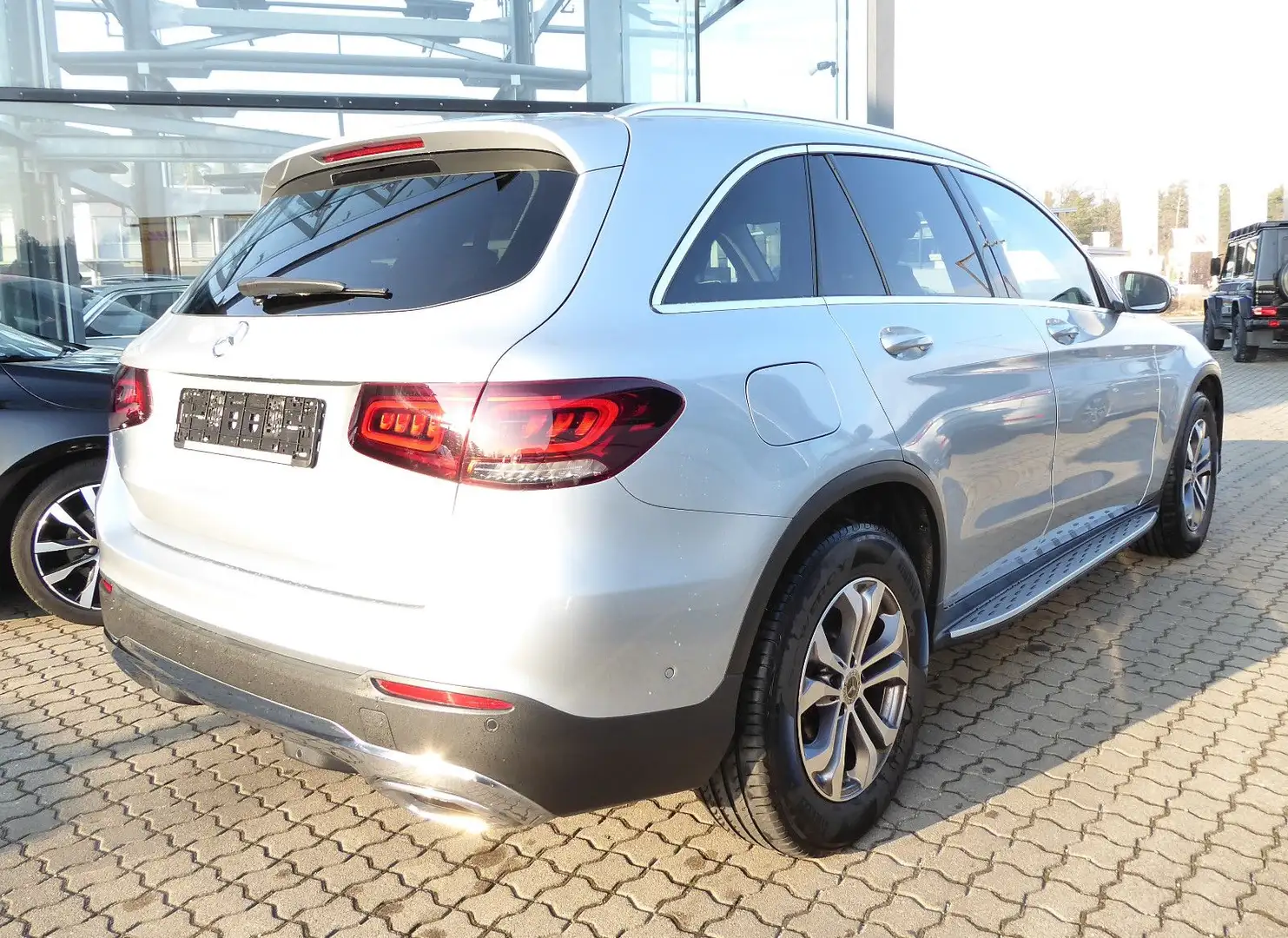 Mercedes-Benz GLC 200 4Matic Navi PDC Kamera LED 1Hd Silber - 2
