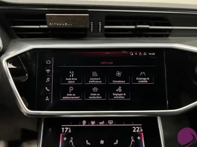 Audi A6 view 13