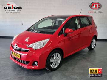 1.3 VVT-i Dynamic Automaat / Pano / PDC achter