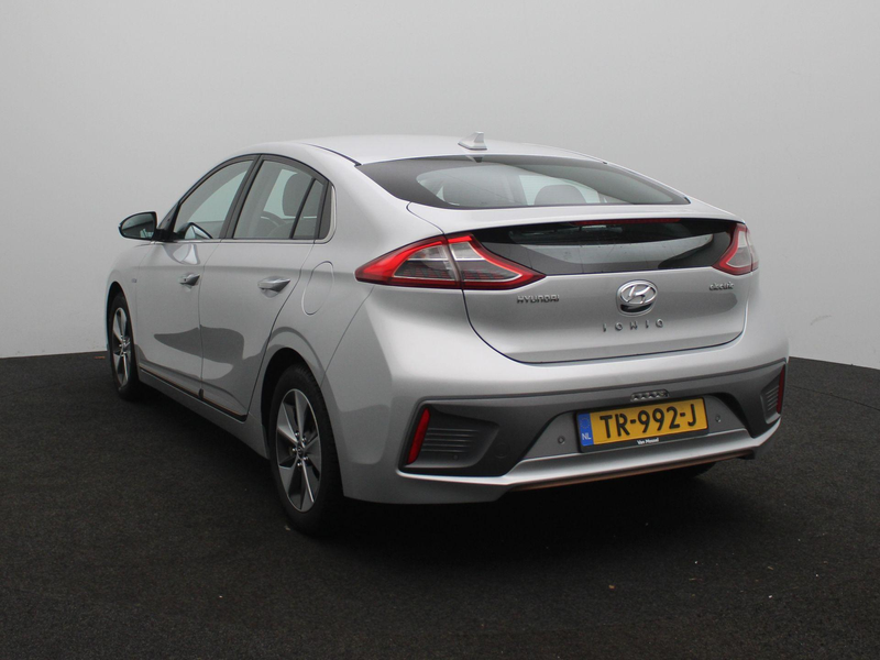 Hyundai IONIQ Premium EV | Schuifdak | Leder | Stoelverwarming | — photo 3