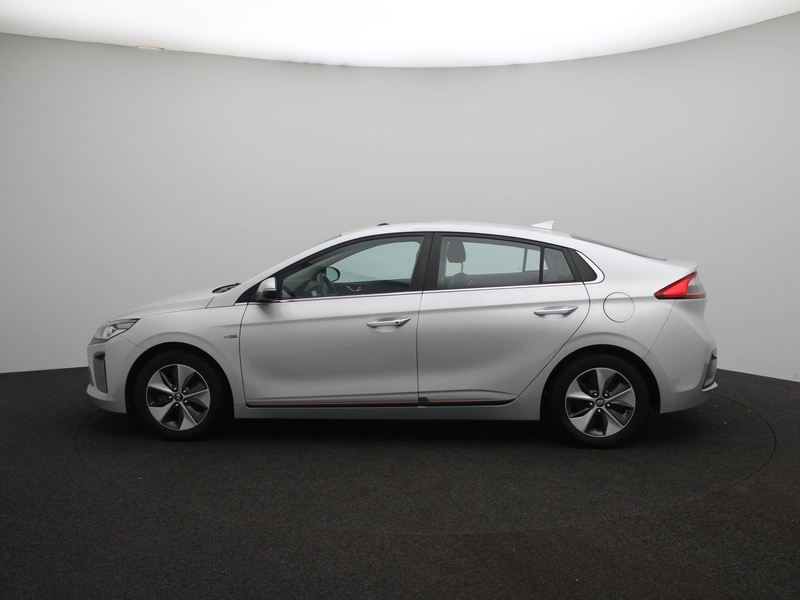 Hyundai IONIQ Premium EV | Schuifdak | Leder | Stoelverwarming | — photo 5