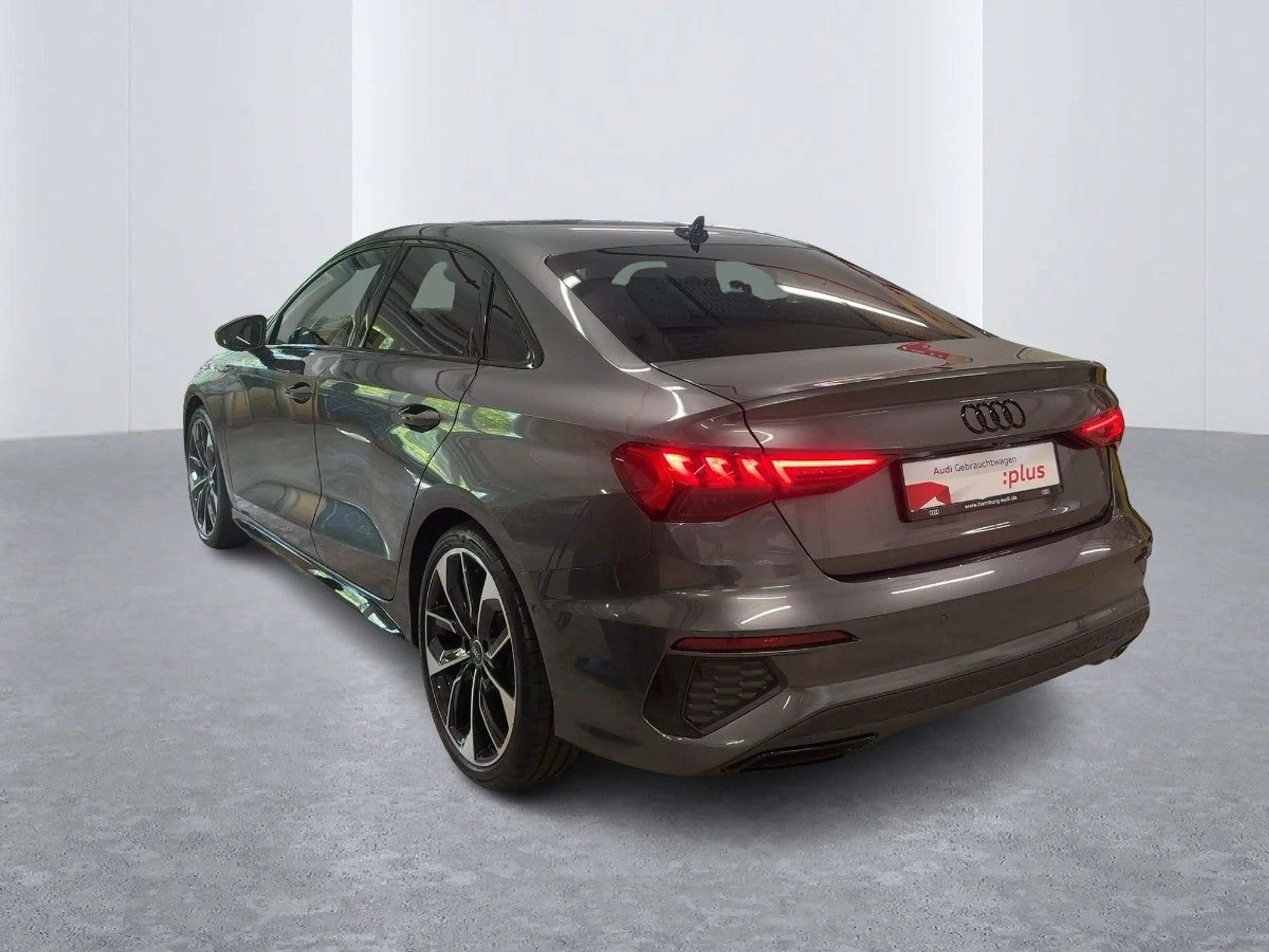 Audi A3 35 TFSI S line S tronic B&O Matrix — photo 3