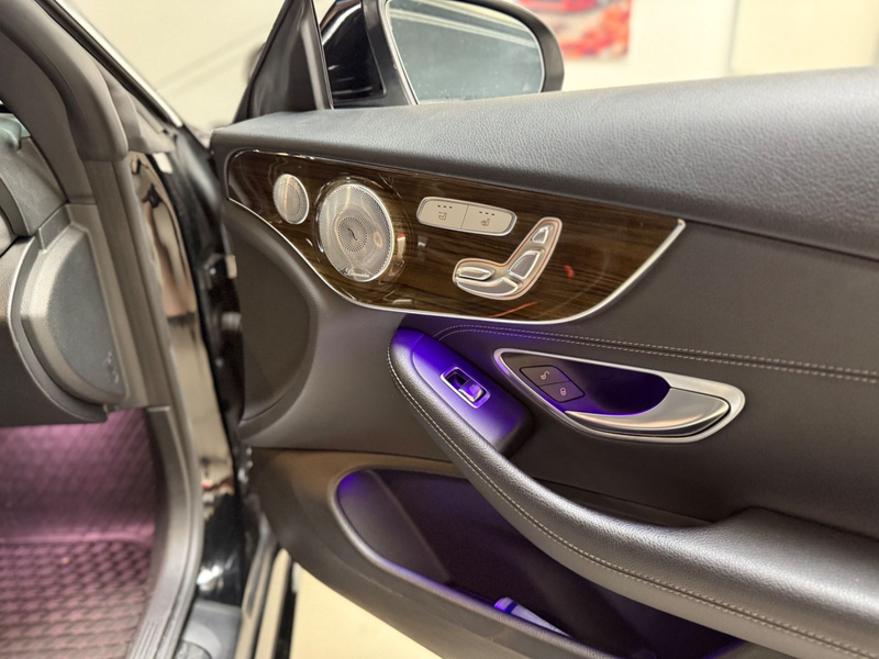 Mercedes-Benz C 300 C Cabrio C 300 4Matic — photo 12