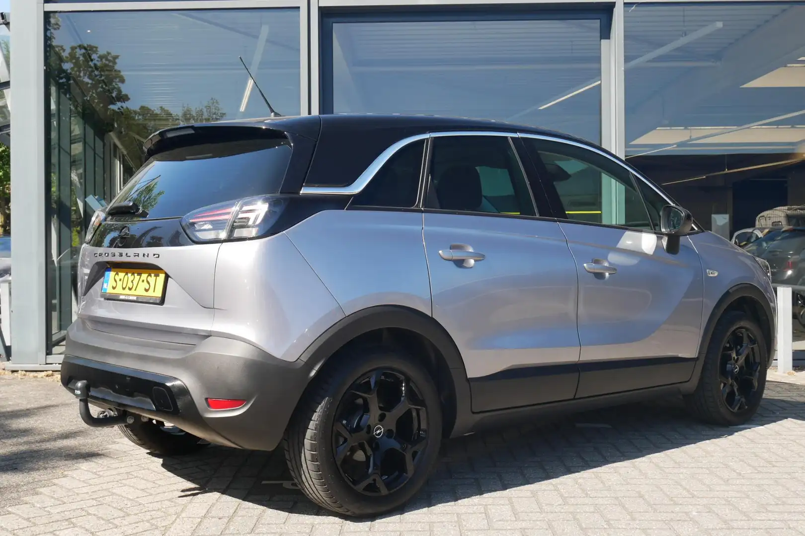 Opel Crossland 1.2 Turbo GS Line | Trekhaak | Achteruitrijcamera| Grijs - 2