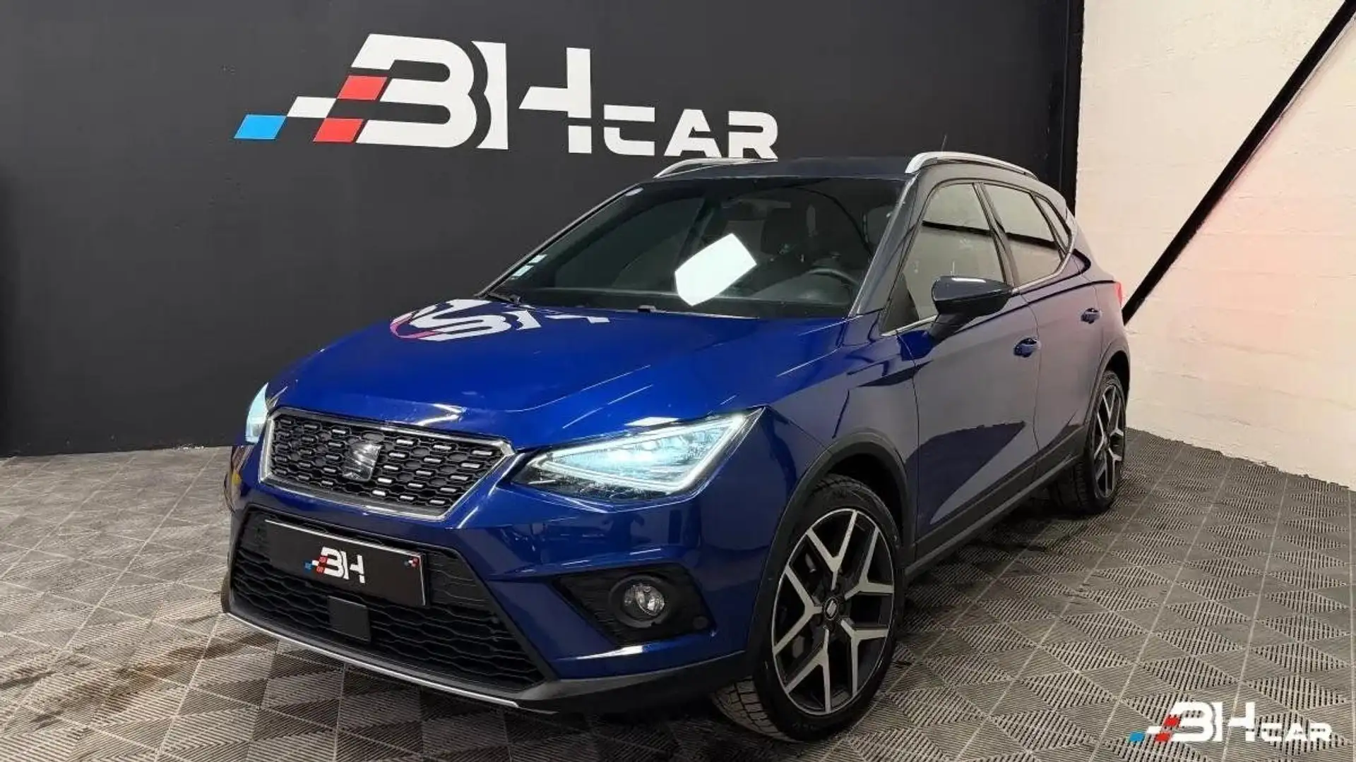 SEAT Arona 1.0 ECOTSI 115 XCELLENCE Bleu - 1