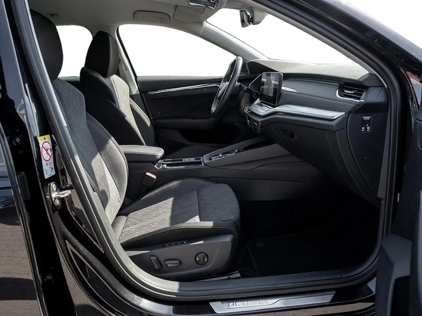 Skoda Octavia Combi 1.4 TSI iV Style Navi HUD LED K Noir - 2