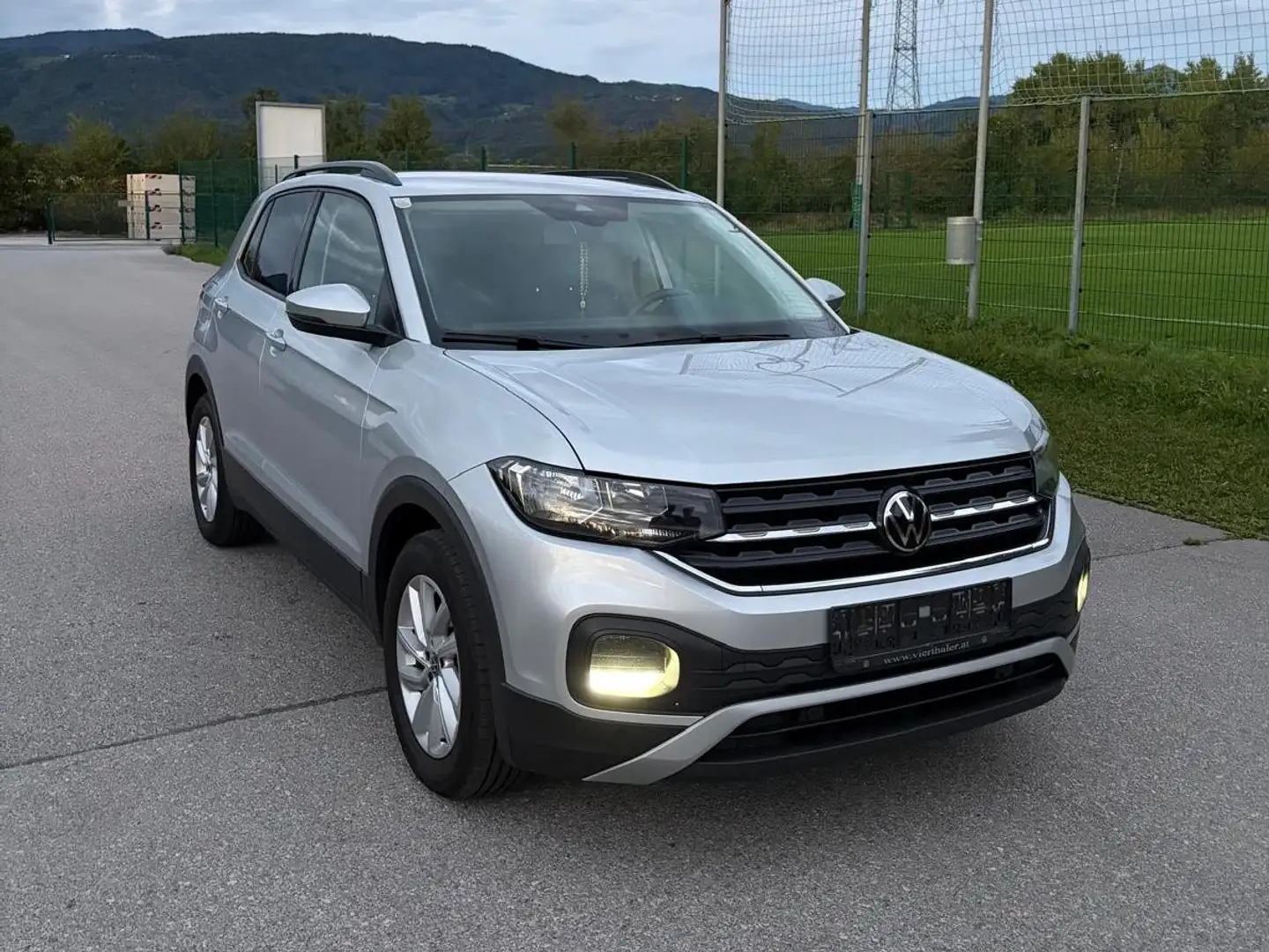 Volkswagen T-Cross T-Cross 1,0 TSI Grau - 2