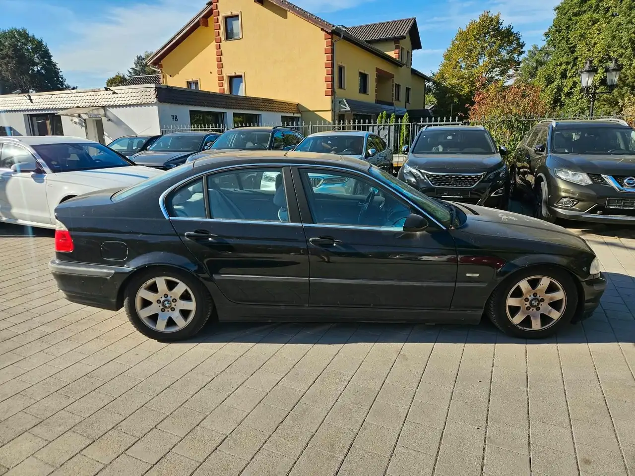BMW 320 i, foto 8