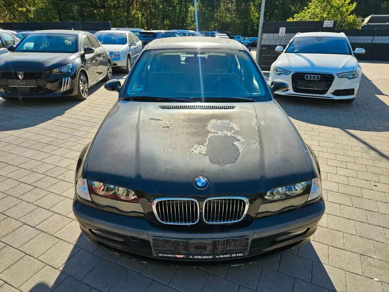 BMW 320 i, foto 2