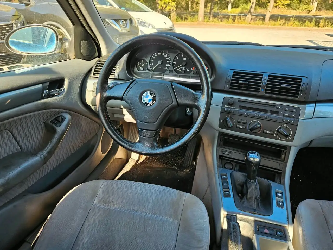 BMW 320 i, foto 11