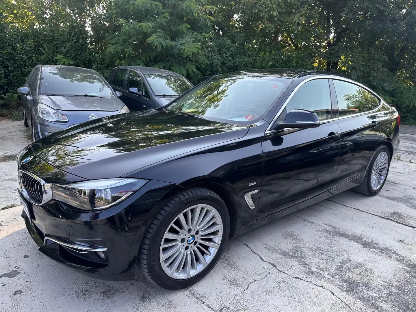 BMW 320 320d Gran Turismo Luxury auto Noir - 1