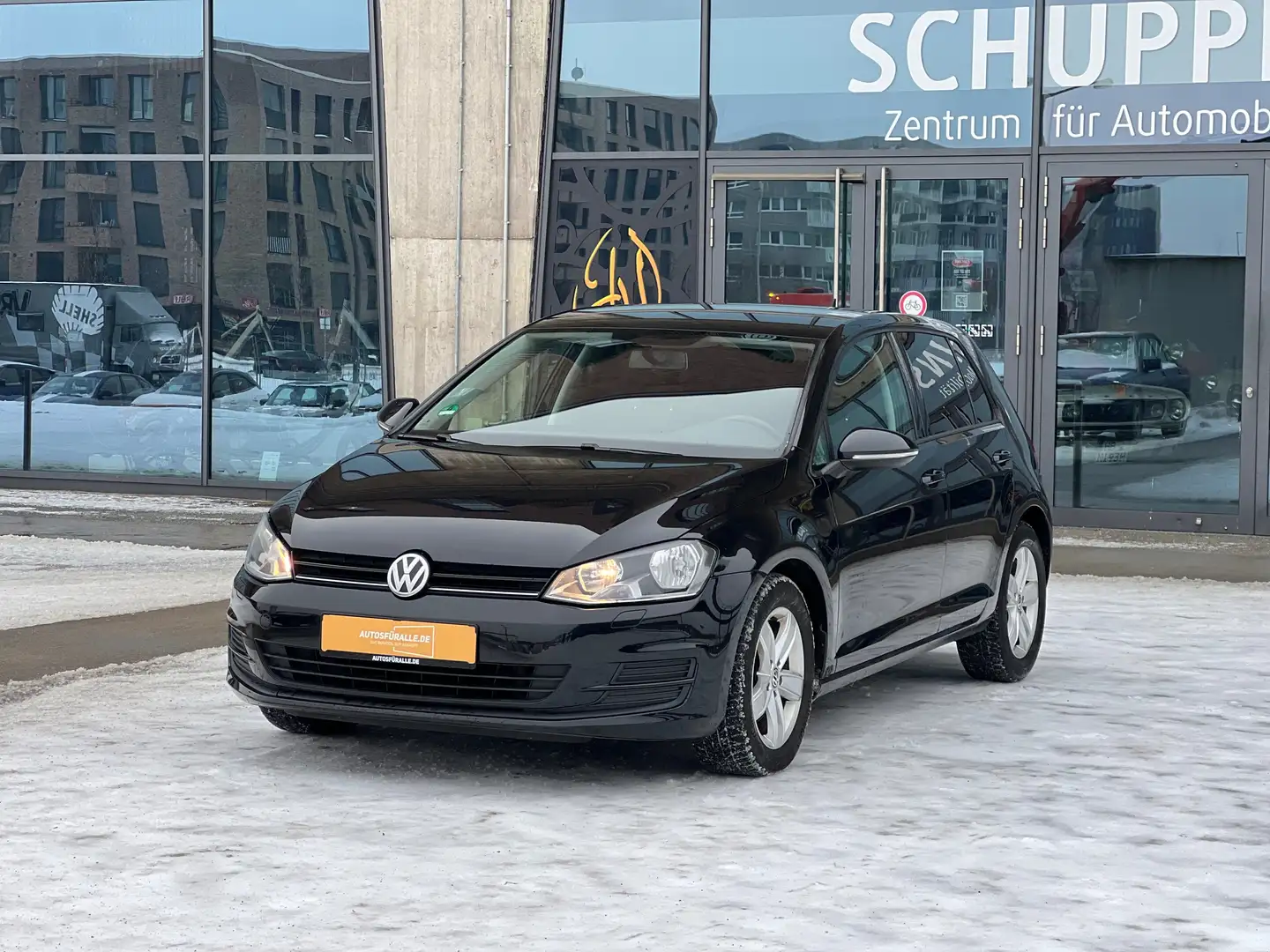 Volkswagen Golf Trendline*BMT*Automatik*Tempm.*SHeft*Sparsam*TOP! Schwarz - 1