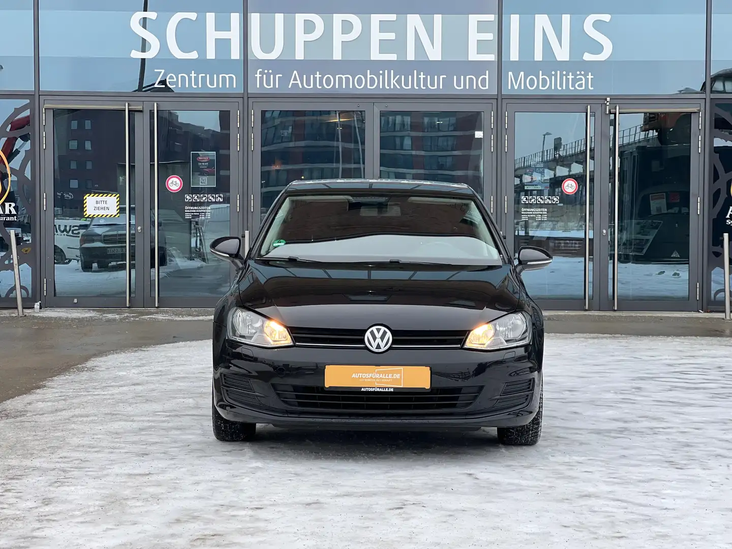 Volkswagen Golf Trendline*BMT*Automatik*Tempm.*SHeft*Sparsam*TOP! Schwarz - 2