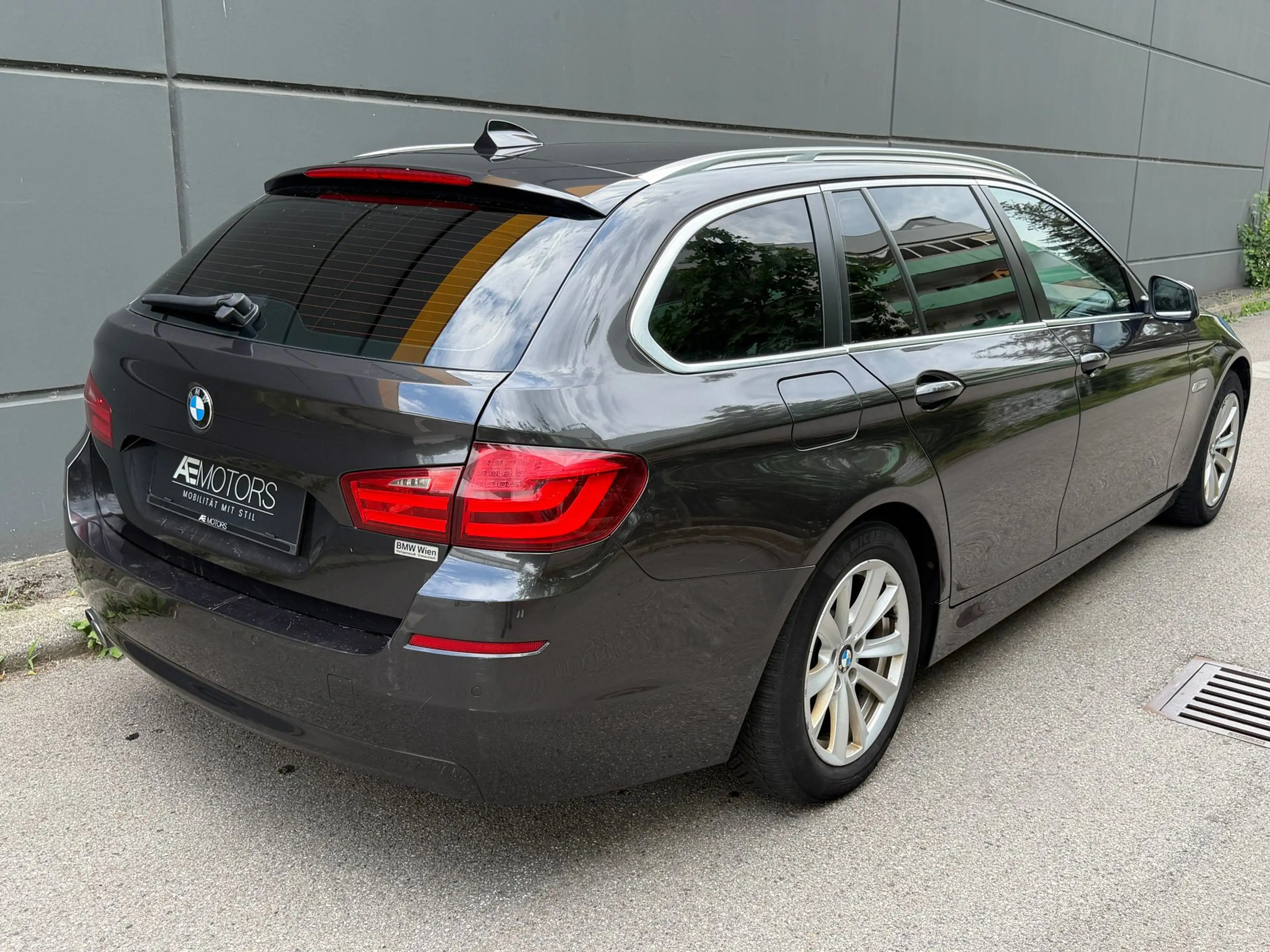 BMW 525 *NAVI*TEMPOMAT*KLIMA*XENON*KREDIT* — photo 9