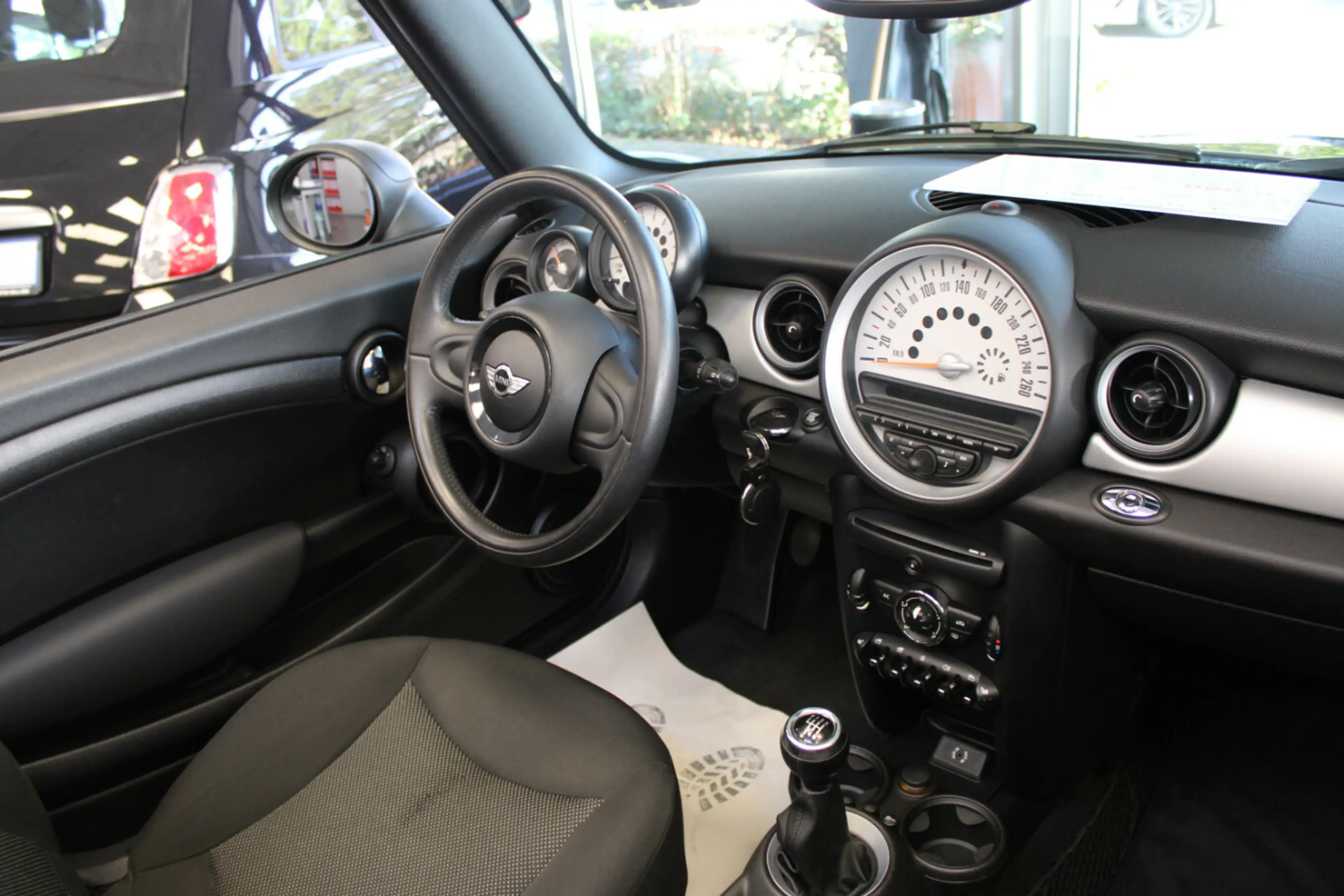 MINI One Cabrio Salt — photo 9